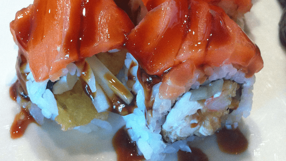 sushi rolls at little tokyo restaurant in pigeon forge tn