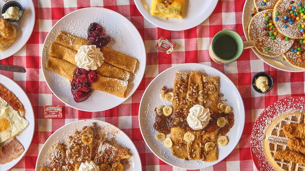 Sawyer’s Farmhouse Breakfast Pigeon Forge TN