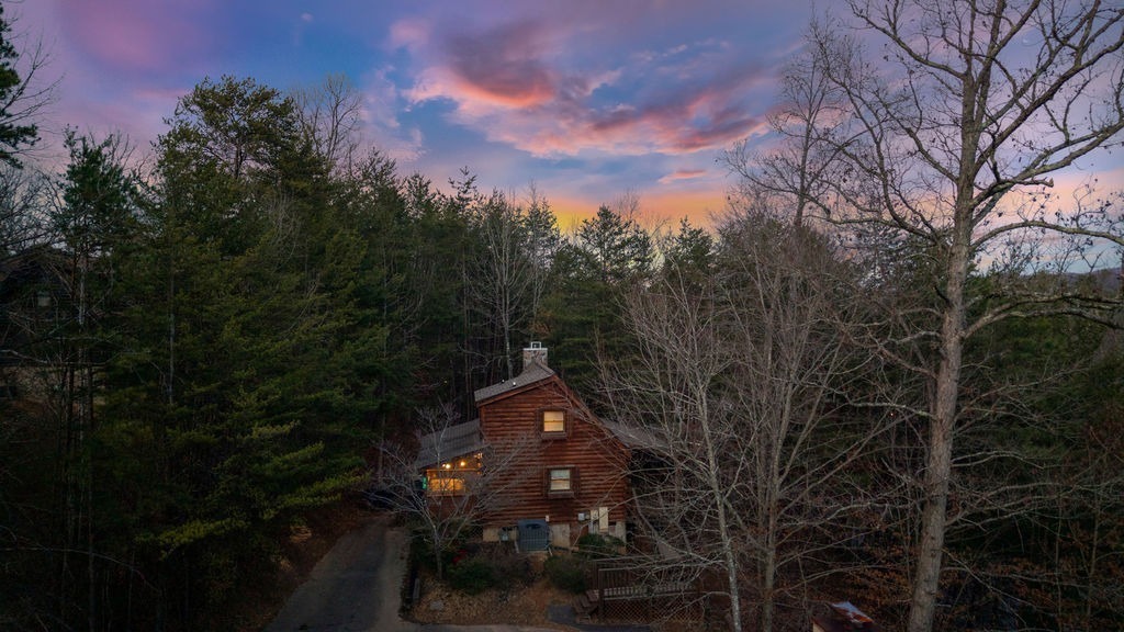 Timeless tranquility overhead view at dusk