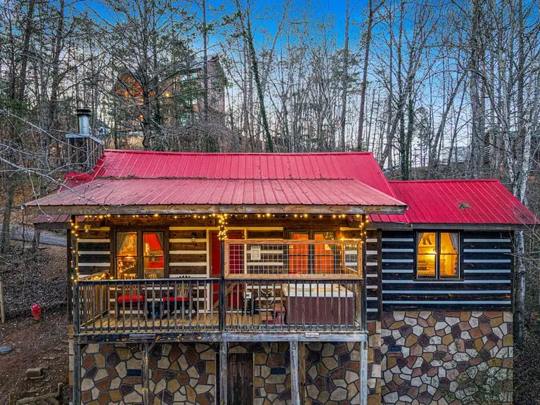 Hapey-Place-back-side-view-at-dusk