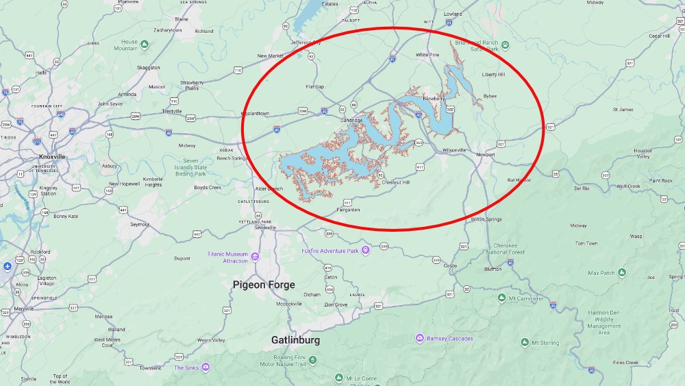 An image of a map showing the location of Douglas Lake in relation to Pigeon Forge and Gatlinburg.