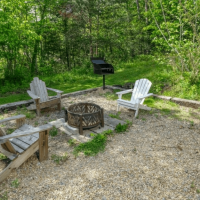 sleepy bear ranch pigeon forge firepit during day