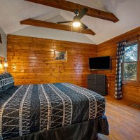 Hapey Place bedroom from door 2