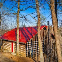 Hapey-Place-exterior-from-top-of-drive