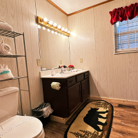 sleepy bear ranch full bathroom 3